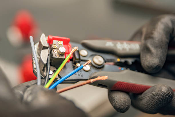 Best Commercial Electrician Services  in Townsend, DE